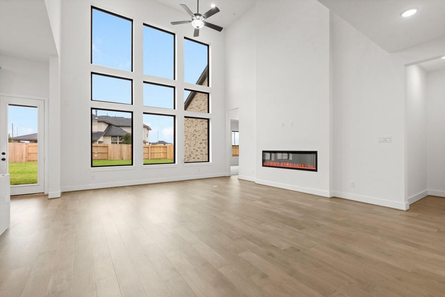 Spacious, unfurnished interior of a new home in Legacy Prairie at Katy Court 60', Katy (Image 17).