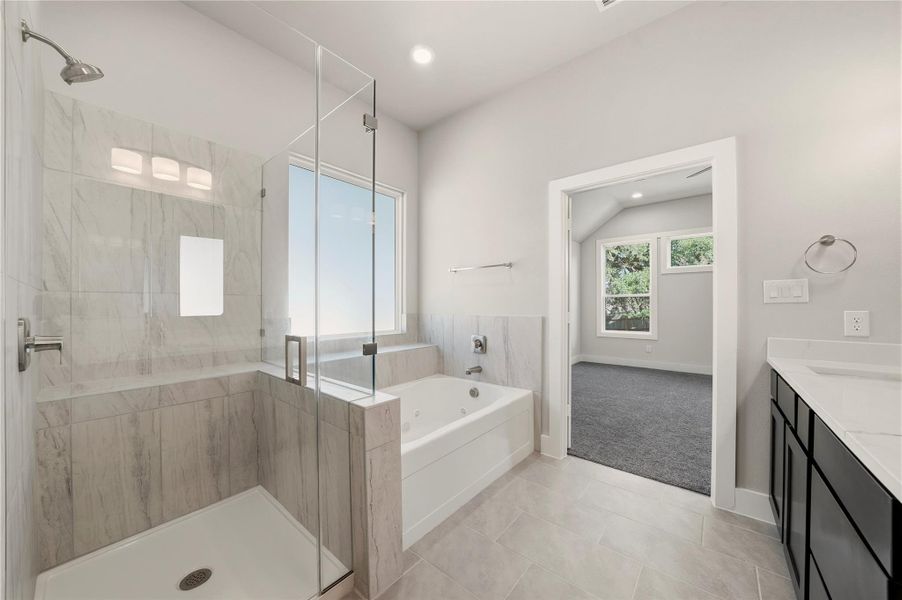 Furnished interior view inside a new home in , Wimberley (Image 10).