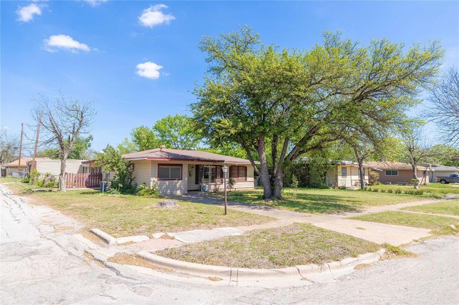 Image 29 of a home in .