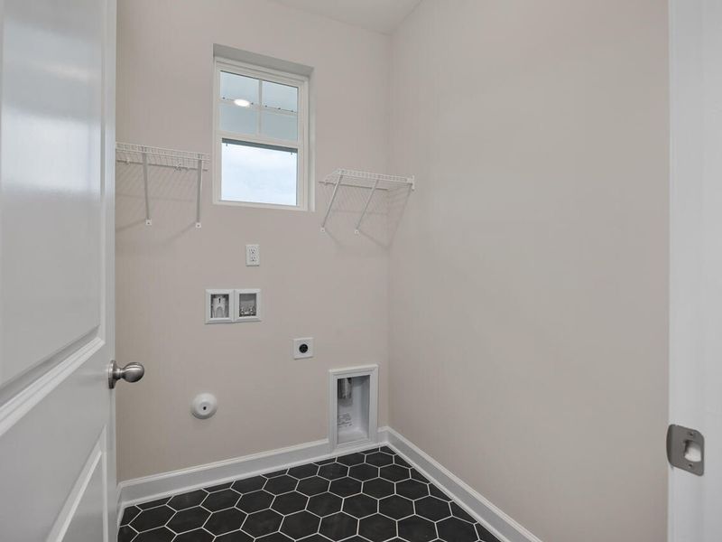 Spacious, unfurnished interior of a new home in Gregory Village, Lillington (Image 20).