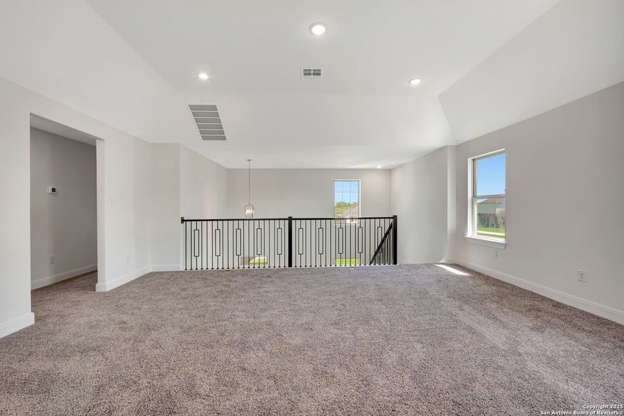 Spacious, unfurnished interior of a new home in Everly Estates, San Antonio (Image 20). Spacious, unfurnished interior of a new home in Everly Estates, San Antonio (Image 20).