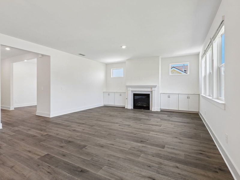 Spacious, unfurnished interior of a new home in Station Hill - Estate Series, Franklin (Image 14). Spacious, unfurnished interior of a new home in Station Hill - Estate Series, Franklin (Image 14).