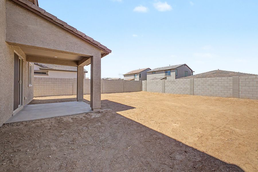Exterior details and patio area of a home in Frontera, Surprise (Image 3).