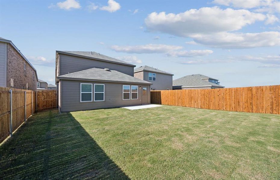 Spacious, fenced-in backyard Spacious, fenced-in backyard