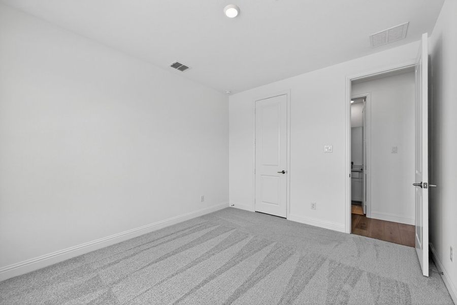 Spacious, unfurnished interior of a new home in Highland Lakes, McKinney (Image 21). Spacious, unfurnished interior of a new home in Highland Lakes, McKinney (Image 21).