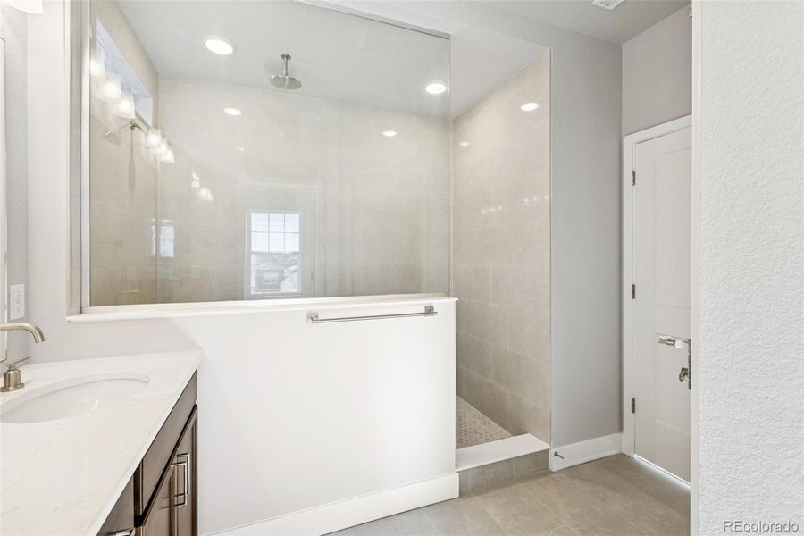 Image 28 of a home in Trailside at Cottonwood Creek.