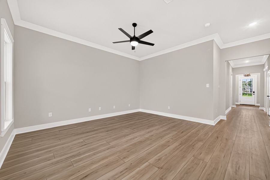 Spacious, unfurnished interior of a new home in Two Step Farm, Montgomery (Image 14).