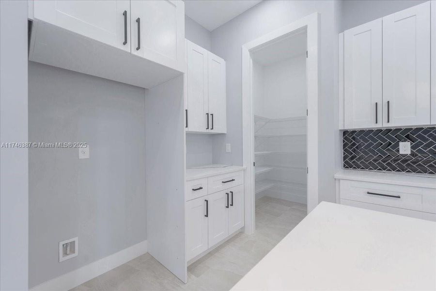 Image 35 of a home in .