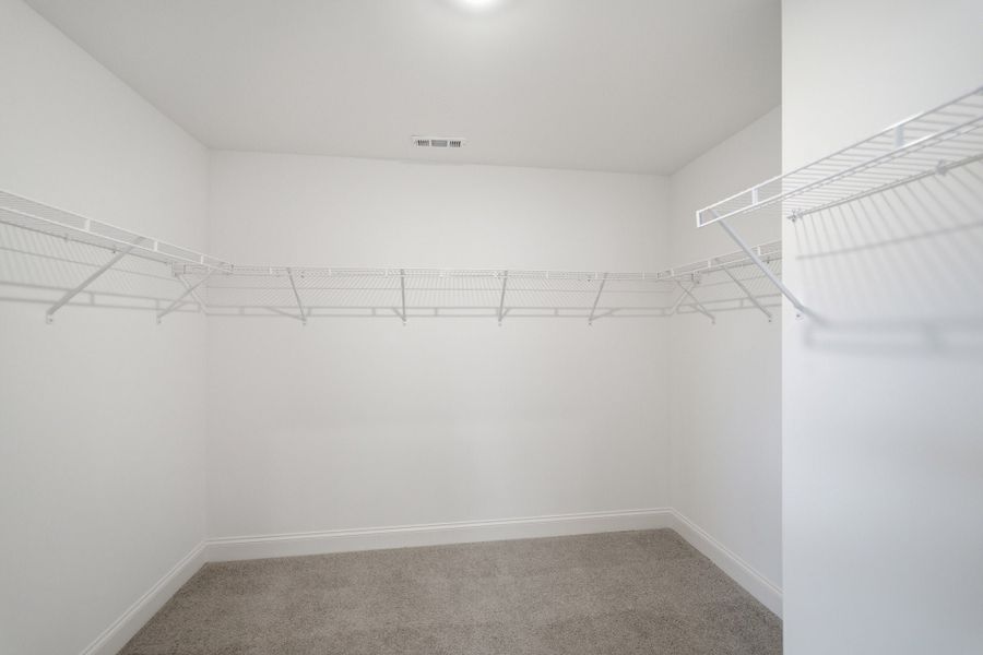 Spacious, unfurnished interior of a new home in The Retreat at Norman Farm, Hendersonville (Image 33).