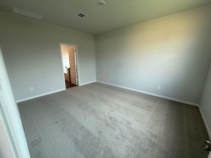 Spacious, unfurnished interior of a new home in Cliffstone Hills, Conroe (Image 16). Spacious, unfurnished interior of a new home in Cliffstone Hills, Conroe (Image 16).