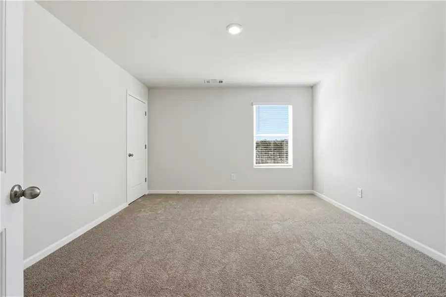 Spacious, unfurnished interior of a new home in Jones Crossing, Hogansville (Image 23). Spacious, unfurnished interior of a new home in Jones Crossing, Hogansville (Image 23).
