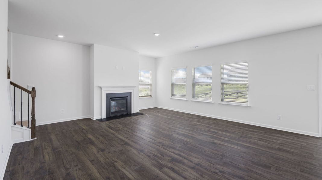Spacious, unfurnished interior of a new home in Catlett Cove, Knoxville (Image 18).