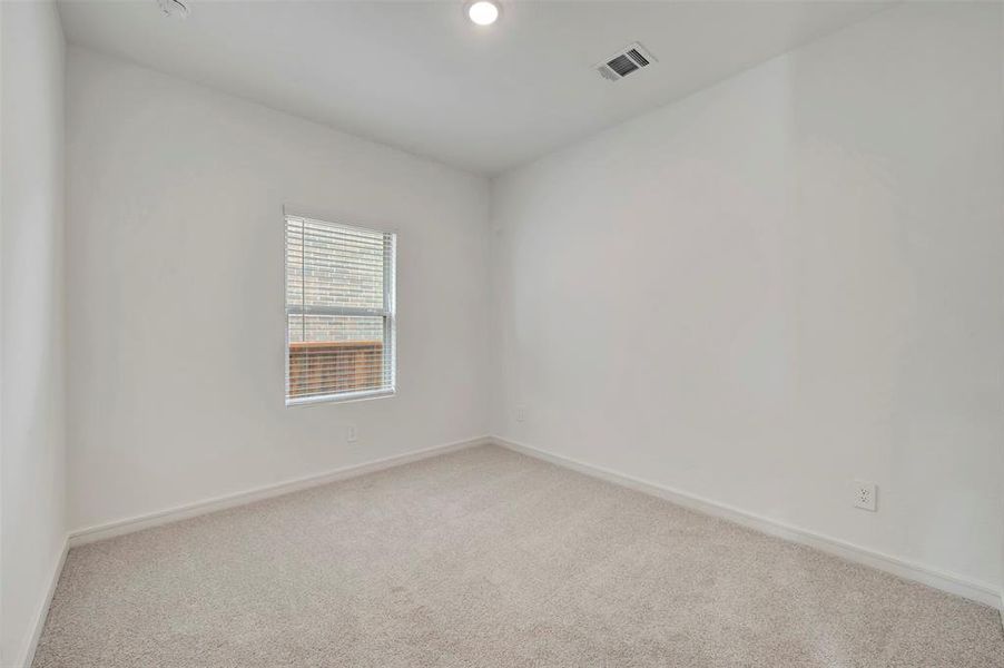 Spacious, unfurnished interior of a new home in Aspire at Reunion, Newark (Image 23).
