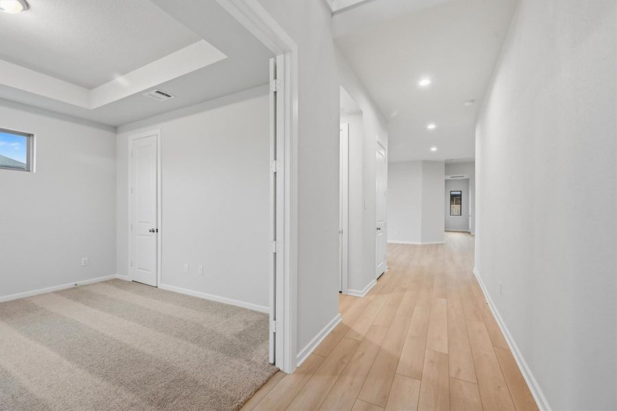 Spacious, unfurnished interior of a new home in Canterra Creek  60', Iowa Colony (Image 19).