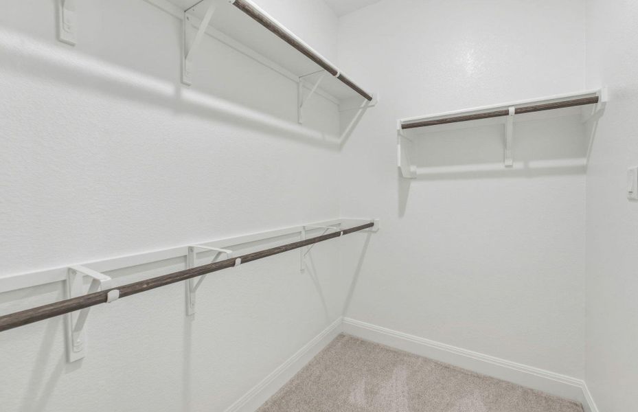 Spacious, unfurnished interior of a new home in Saddleback at Santa Rita Ranch, Liberty Hill (Image 15).