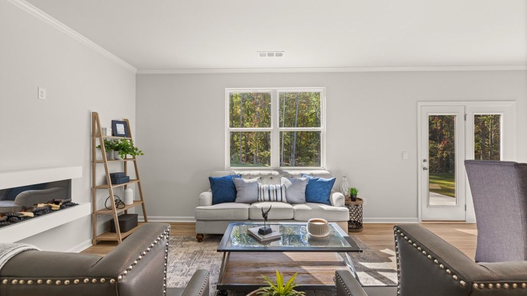 Representative furnished interior of a home built from the Elle by D.R. Horton in Hamptons at Riverwood South, Dallas (Image 10).