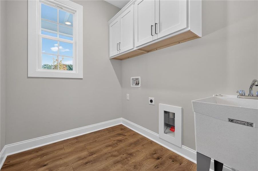 Spacious, unfurnished interior of a new home in , Jefferson (Image 25).