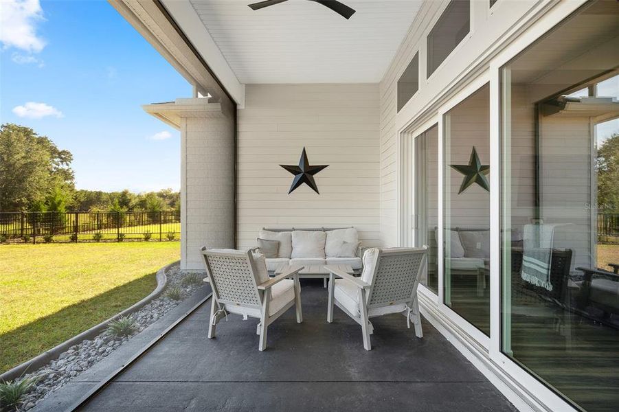 Exterior details and patio area of a home in Oakmont, Gainesville (Image 32).
