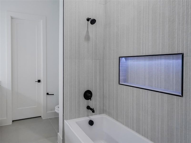 Furnished interior view inside a new home in , Dallas (Image 11).