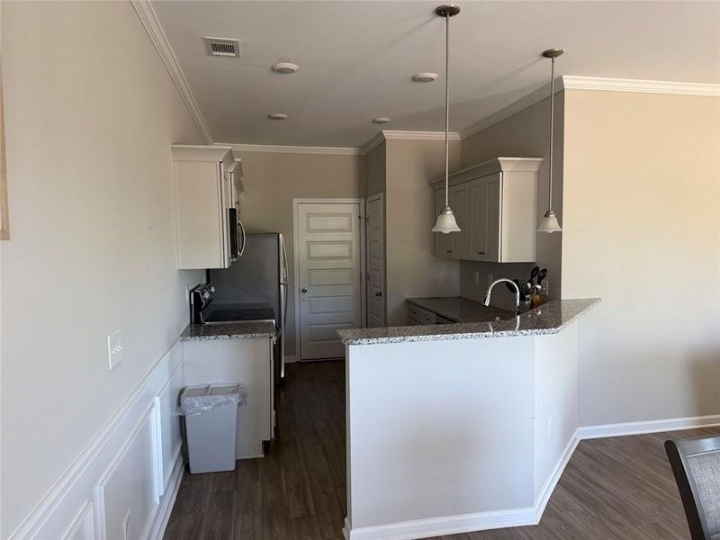 Furnished interior view inside a new home in , Cartersville (Image 7).