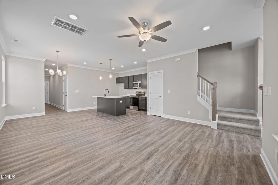 19-web-or-mls-IMG_9882 19-web-or-mls-IMG_9882