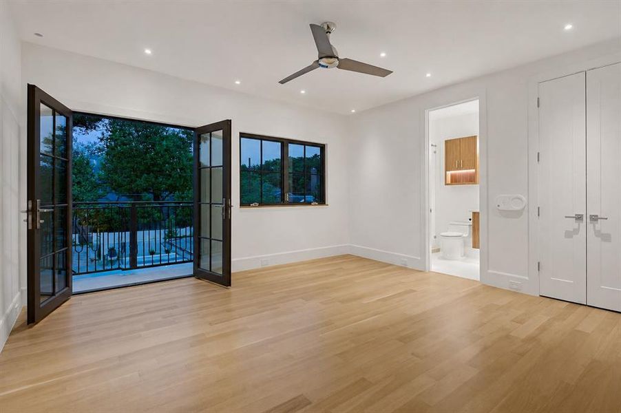 Spacious, unfurnished interior of a new home in , Dallas (Image 20).