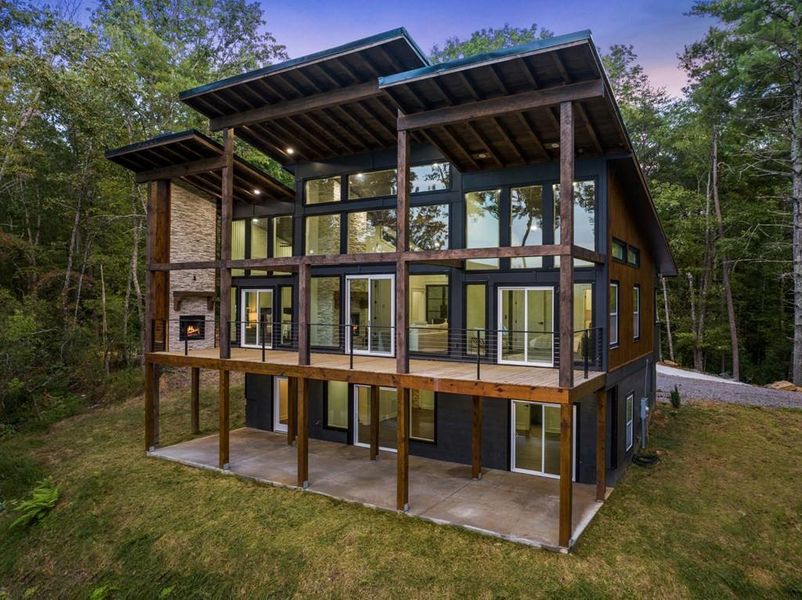 Image 42 of a home in .