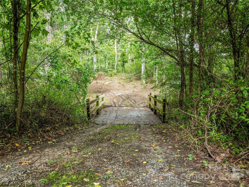 Natural landscape and outdoor views near  in Arden (Image 23).