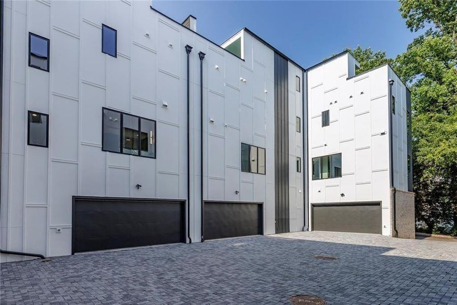 Image 30 of a home in .