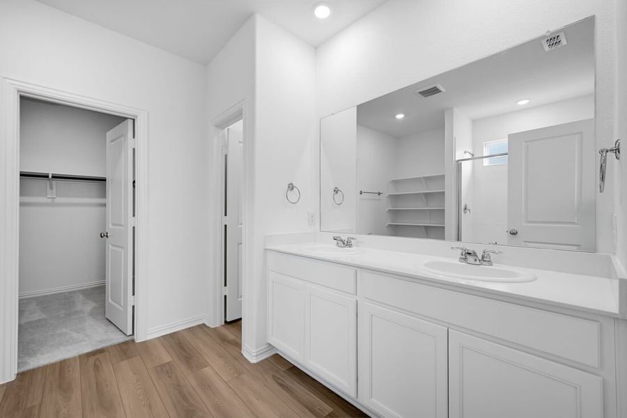 Furnished interior view inside a new home in River Ridge, Crandall (Image 7). Furnished interior view inside a new home in River Ridge, Crandall (Image 7).