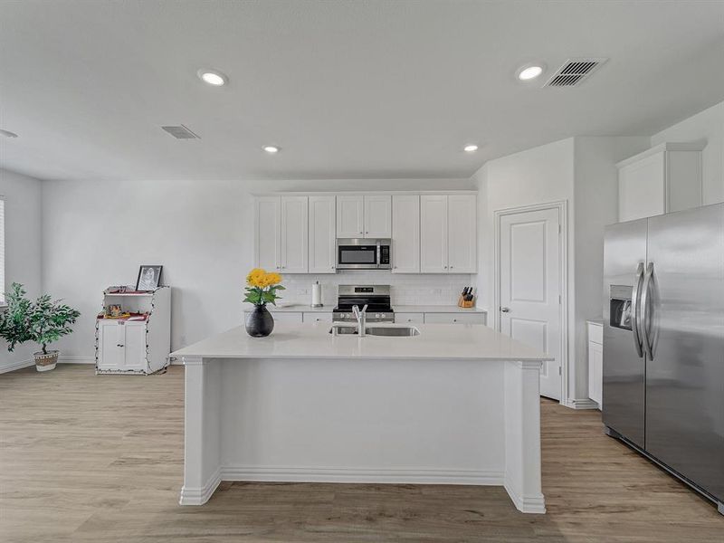 Furnished interior view inside a new home in Bridgewater: Classic Collection, Princeton (Image 4). Furnished interior view inside a new home in Bridgewater: Classic Collection, Princeton (Image 4).