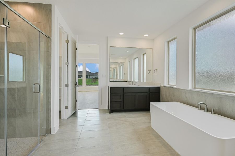 Furnished interior view inside a new home in Scofield Farms Estates, Georgetown (Image 10).