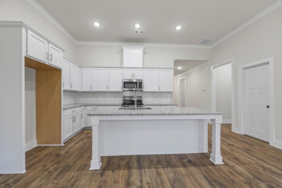 Furnished interior view inside a new home in , Hartwell (Image 9).