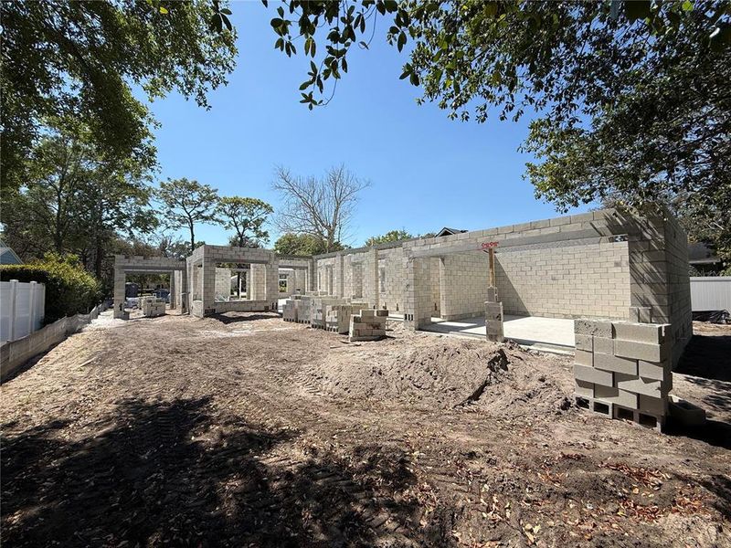 Image 5 of a home in .