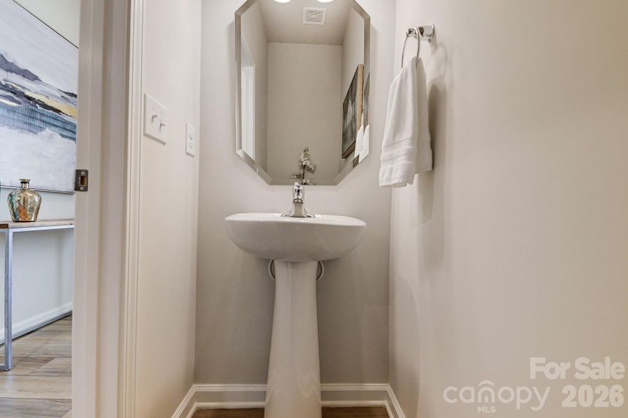 For representation purposes of floorplan only, actual homesite is under construction and design and structural options may vary For representation purposes of floorplan only, actual homesite is under construction and design and structural options may vary