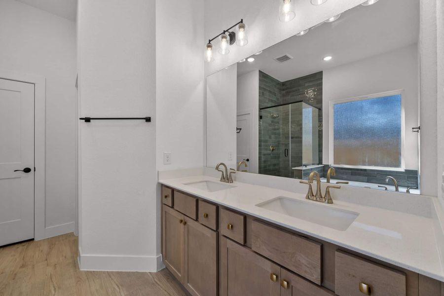 Furnished interior view inside a new home in The Woodlands Hills, Willis (Image 8). Furnished interior view inside a new home in The Woodlands Hills, Willis (Image 8).