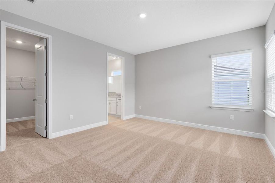 Spacious, unfurnished interior of a new home in Laureate Park, Orlando (Image 16). Spacious, unfurnished interior of a new home in Laureate Park, Orlando (Image 16).