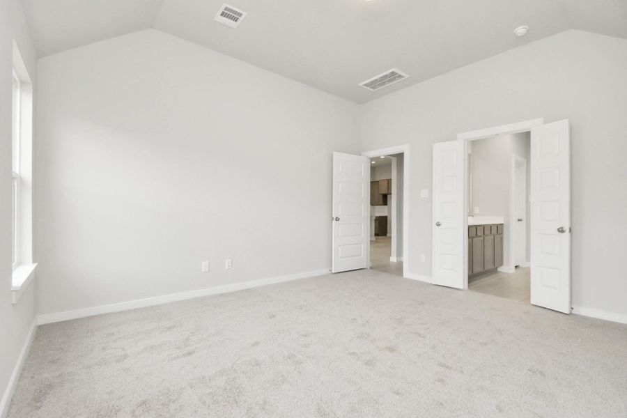 Spacious, unfurnished interior of a new home in Sheldon Ridge, Houston (Image 18). Spacious, unfurnished interior of a new home in Sheldon Ridge, Houston (Image 18).