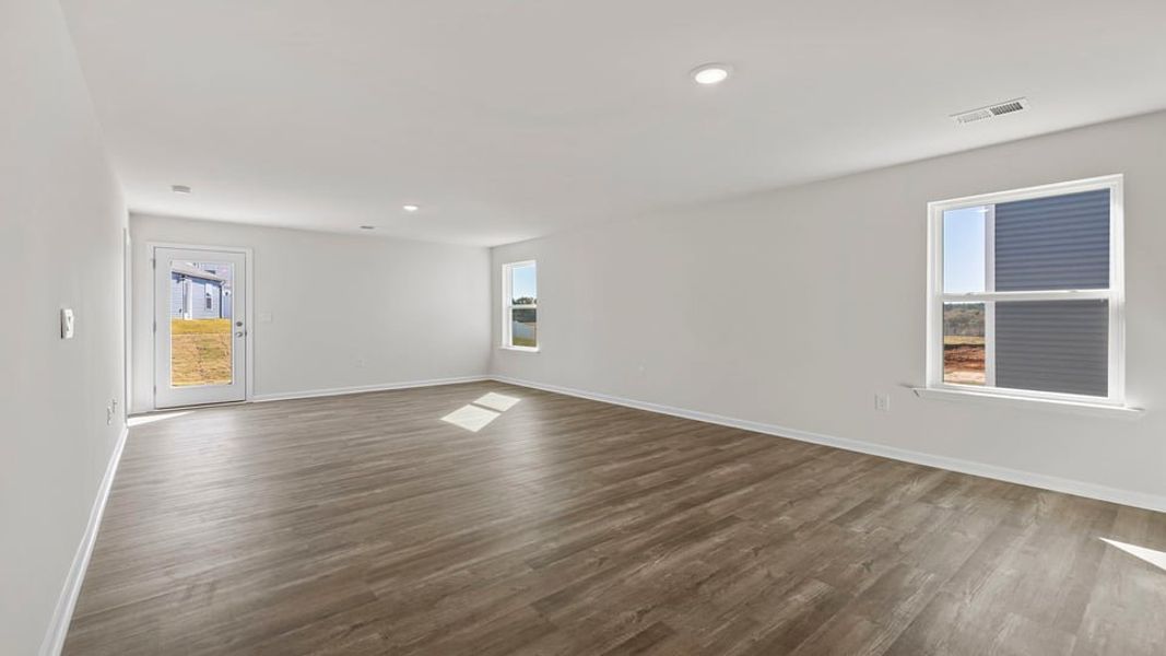 Spacious, unfurnished interior of a new home in Harper Ridge, Roebuck (Image 29).