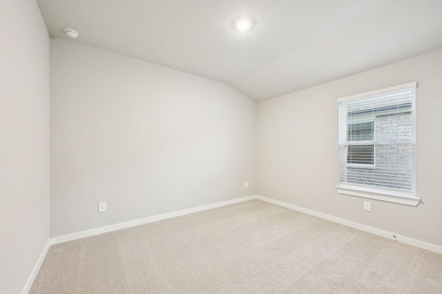 Spacious, unfurnished interior of a new home in Stewart's Ranch, Conroe (Image 20).