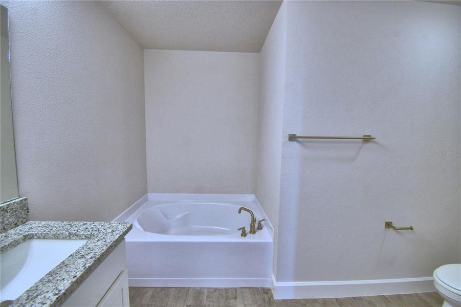 Furnished interior view inside a new home in Lake Juliana Estates, Auburndale (Image 4).