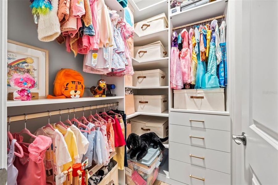 Image 79 of a home in .