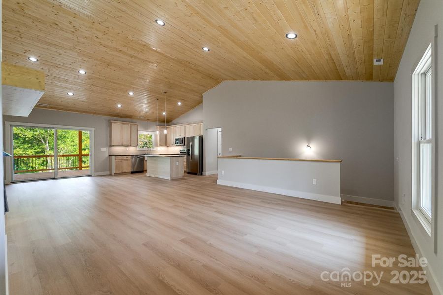 Spacious, unfurnished interior of a new home in , Clyde (Image 11).