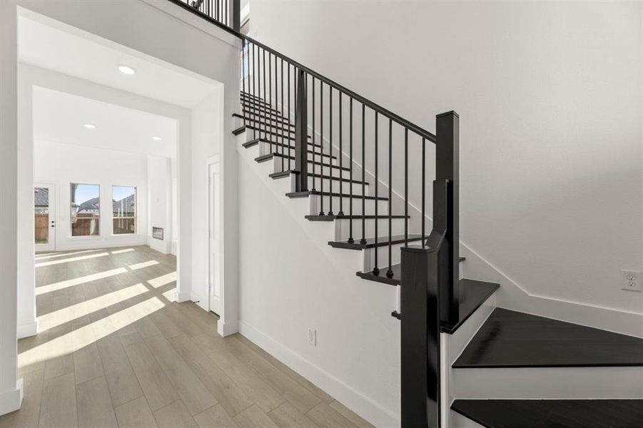 Image 29 of a home in The Villages of Hurricane Creek.