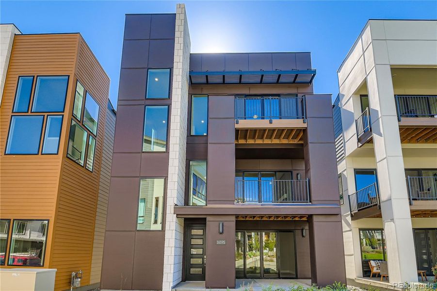 Condo located in Broomfield, CO showcasing its design and architecture (Image 6). Condo located in Broomfield, CO showcasing its design and architecture (Image 6).