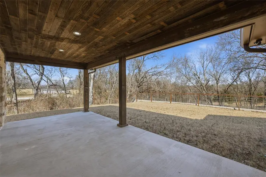 Exterior details and patio area of a home in , Waco (Image 3).