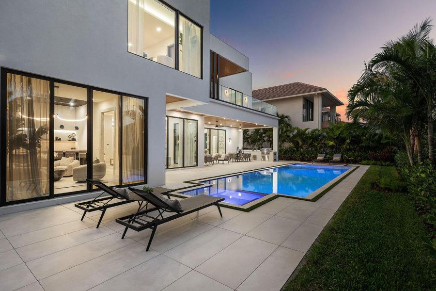 2240_Date_Palm_Road_Dusk_16