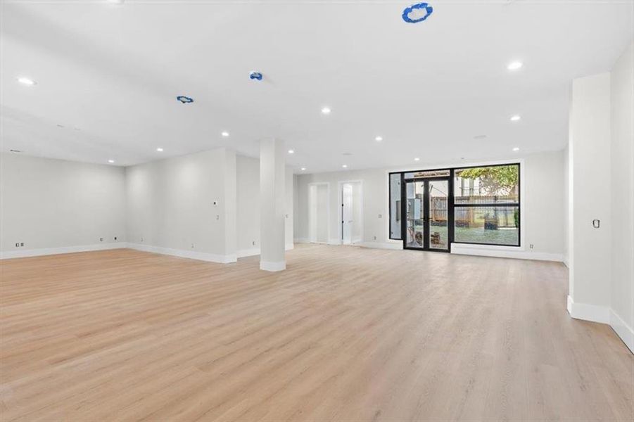Spacious, unfurnished interior of a new home in , Marietta (Image 45).