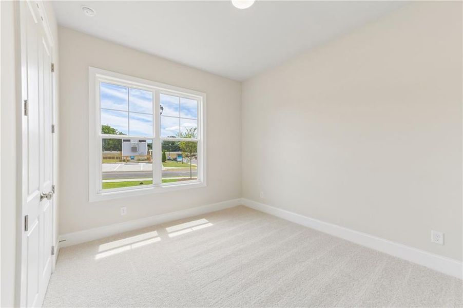 Spacious, unfurnished interior of a new home in Aberdeen, Hoschton (Image 17).