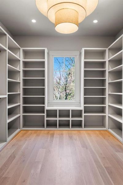 Spacious, unfurnished interior of a new home in , Atlanta (Image 20).